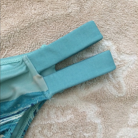 NWOT Beach Print Swimming Suit - Picture 4 of 8